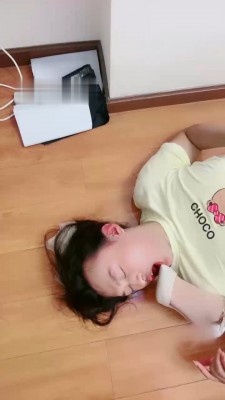 图片[7]_【桃子老师】揪耳朵/头顶高跟/闻舔鞋_HD绳艺资源