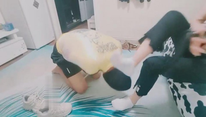 图片[6]_【萤火大人】保鲜膜绳艺技巧/白袜塞嘴/训练踢踹/踩脖掐脖窒息_HD绳艺资源