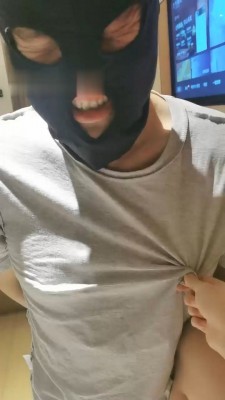 图片[3]_【酒酿丸子】掐乳揪耳朵/运动鞋白袜全体重踩踏_HD绳艺资源