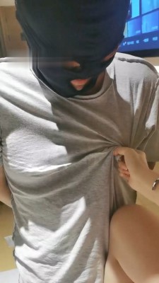 图片[5]_【酒酿丸子】掐乳揪耳朵/运动鞋白袜全体重踩踏_HD绳艺资源