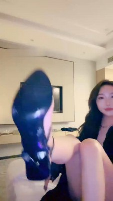 图片[8]_【汐雯】双S-吐口水/闻舔高跟裸足_HD绳艺资源