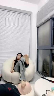 图片[10]_【术术】闻舔运动后的鞋袜脚/狂抽耳光_HD绳艺资源