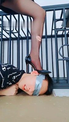 图片[7]_【媚娘】臭脚丫全包捂脸窒息_HD绳艺资源