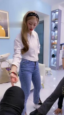 图片[12]_【麋鹿银儿】双模特女神-全体重踩/骑马爬行/吃袜子_HD绳艺资源