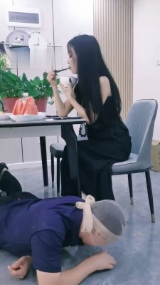 图片[7]_【幽魅】双S-桌下伺候主人用餐_HD绳艺资源