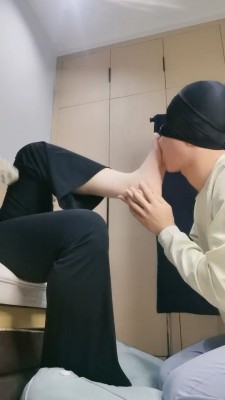 图片[3]_【小羊】裸足狂舔/耳光抽/掐脖手捂窒息_HD绳艺资源