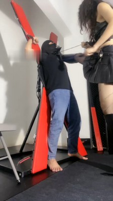 图片[6]_【靴嘉倪】长靴黑丝-内裤塞嘴虐打物化家奴_HD绳艺资源