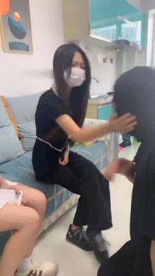 图片[3]_【精神小妹】踩手窒息+花式耳光_HD绳艺资源