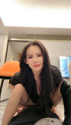 图片[9]_【亚兮】戴手铐/黑丝白船袜长靴气味羞辱_HD绳艺资源