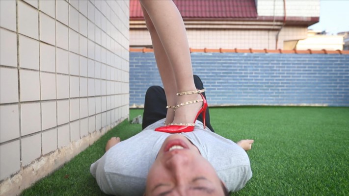 图片[3]_【绳艺学员岛】—麦可颂灰丝踩踏深喉吐_HD绳艺资源