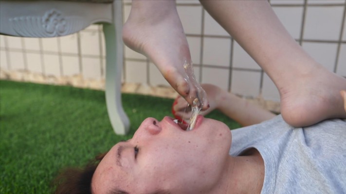 图片[11]_【绳艺学员岛】—麦可颂灰丝踩踏深喉吐_HD绳艺资源