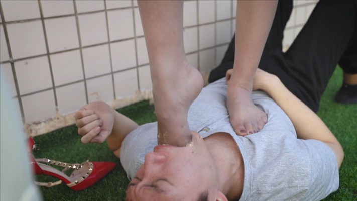 图片[14]_【绳艺学员岛】—麦可颂灰丝踩踏深喉吐_HD绳艺资源