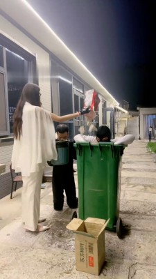 图片[3]_【沅芷大人】把狗囚禁在垃圾桶里_HD绳艺资源