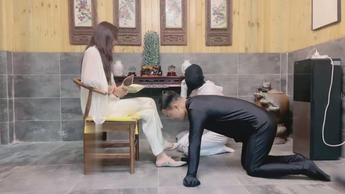 图片[3]_【沅芷大人】双奴下跪/轮流鞋抽耳光/掐乳_HD绳艺资源