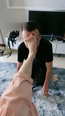 图片[8]_【猫神大人】转胯训练/运动鞋原味脚踩脚垫/喝洗脚水_HD绳艺资源