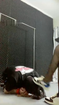 图片[5]_【久瑶】黑丝诱惑-踢打踹-吊绑-全体重踩踏_HD绳艺资源