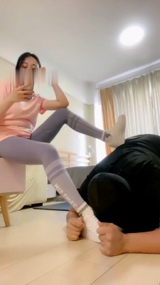 图片[8]_【小妮】暴虐废物/耳光/踹狗脸/全体重踩踏_HD绳艺资源