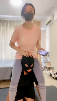 图片[10]_【小妮】暴虐废物/耳光/踹狗脸/全体重踩踏_HD绳艺资源