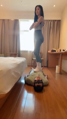 图片[3]_【双胞胎萌主】瑜伽女教练调-手脚耳光/骑马踩踏/深喉虐乳_HD绳艺资源