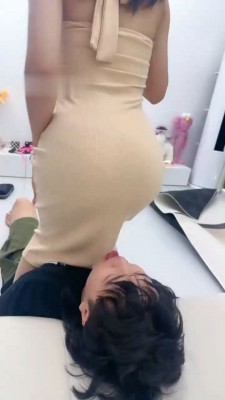 图片[3]_【cc.s】近距离超臭肉丝脚闻舔_HD绳艺资源