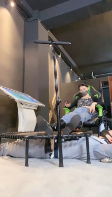 图片[8]_【冰诺】全体重跳踩人体蹦床_HD绳艺资源