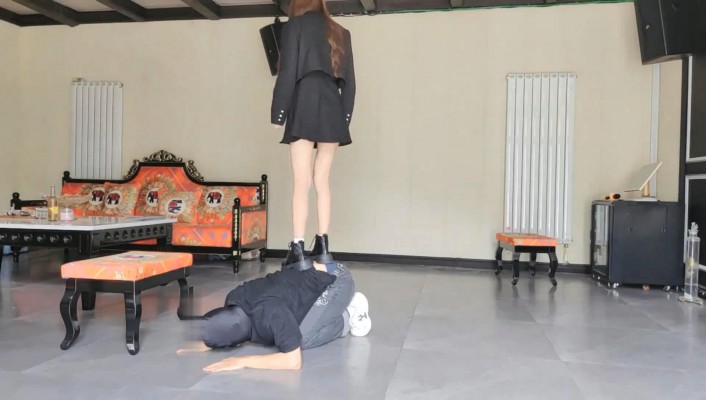 图片[4]_【苏西】马丁鞋虐废狗-踩踏/坐垫碾头/跺狗爪_HD绳艺资源