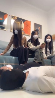 图片[2]_【精神小妹】3素人学生主-深夜裸足踩狗_HD绳艺资源