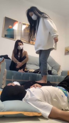 图片[3]_【精神小妹】3素人学生主-深夜裸足踩狗_HD绳艺资源