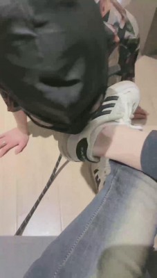 图片[4]_【尤黎】闻舔运动后的脏鞋原味白袜【完整版】_HD绳艺资源