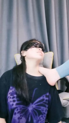 【校园女流氓】安诺羞辱贱狗清理臭鞋pov