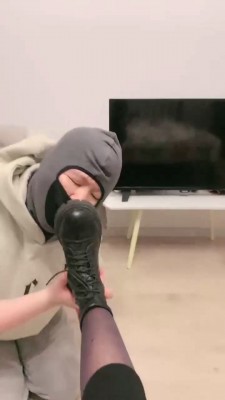 图片[10]_【厌厌】短靴黑丝全体重踩/踢踹/人肉坐垫【完整版】_HD绳艺资源