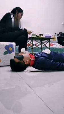 图片[7]_【徐婉琪】袜子泡圣水/耳光/内裤套头/圈养狗笼_HD绳艺资源