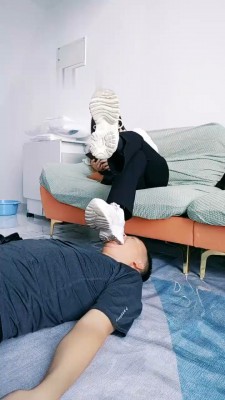 图片[8]_【郡主大大】艺术喂圣水口水/伺候洗脚【双视角版】_HD绳艺资源