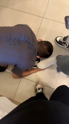 【香奶奶】双S原味运动鞋棉袜气味羞辱-续集【双视角版】_HD绳艺资源