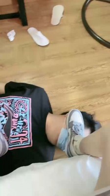 图片[9]_【月哥】物化人体座椅/踩踏/脚插嘴_HD绳艺资源