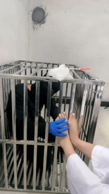 图片[8]_【孤傲女帝】腿绞/踩脸踩脖子/手脚耳光/窒息_HD绳艺资源