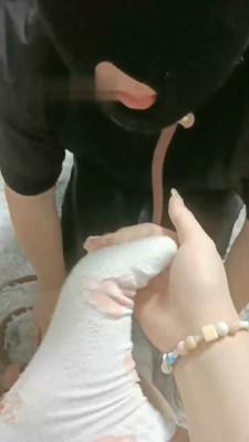 图片[5]_【欣欣子】圣水新玩法-水果榨汁/骑马耳光训练踩踏_HD绳艺资源