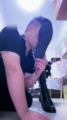 图片[2]_【雯雯】长靴黑丝榨干猥琐狗【双视角版】_HD绳艺资源