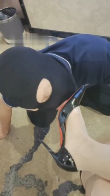 图片[4]_【芊兮殿下】银行女职员虐客户【上】_HD绳艺资源