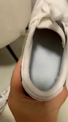 图片[3]_【精神小妹】近距离-闻舔素人白袜裸足_HD绳艺资源