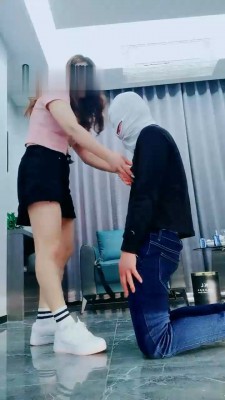 图片[4]_【灵凌】运动鞋白棉袜踩虐辱_HD绳艺资源