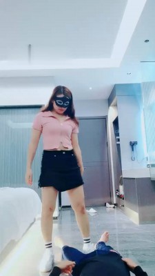 图片[5]_【灵凌】运动鞋白棉袜踩虐辱_HD绳艺资源