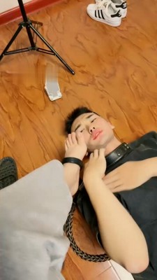 图片[10]_【悦主大大】踩狗头/舔长靴黑丝/喝圣水_HD绳艺资源