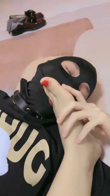 图片[2]_【瑄瑄】迷恋裸足狂舔/皮鞋长筒袜【完整版】_HD绳艺资源