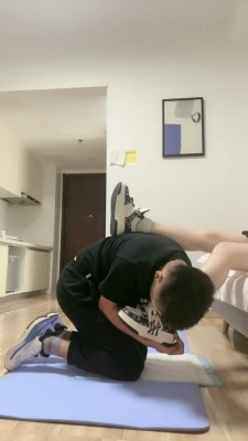 图片[5]_【不期而遇】磕头跪拜/挑战sp/闻棉袜舔鞋底_HD绳艺资源