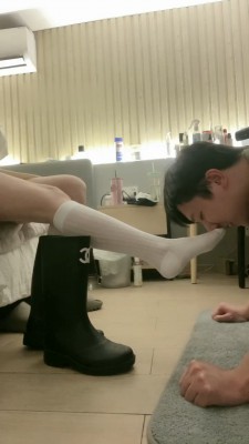 图片[2]_【陈墨瞳】偷闻袜子被发现后_HD绳艺资源