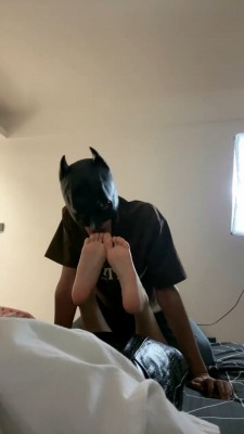 图片[4]_【玥希希】裸足闻舔踩踏_HD绳艺资源