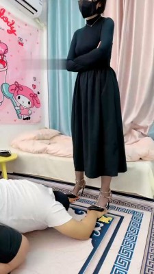 图片[2]_【槿一】蒙眼高跟鞋踩踏_HD绳艺资源