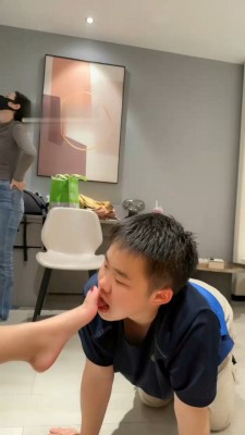 图片[2]_【尤物大大】素人3S-混合圣水享受-袜子塞嘴_HD绳艺资源