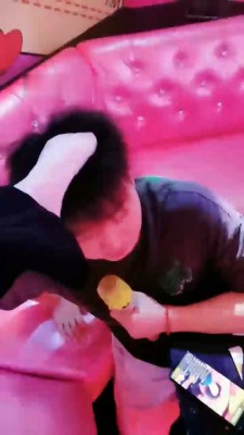 图片[9]_【璎珞】KTV抓住素人当众虐成狗_HD绳艺资源